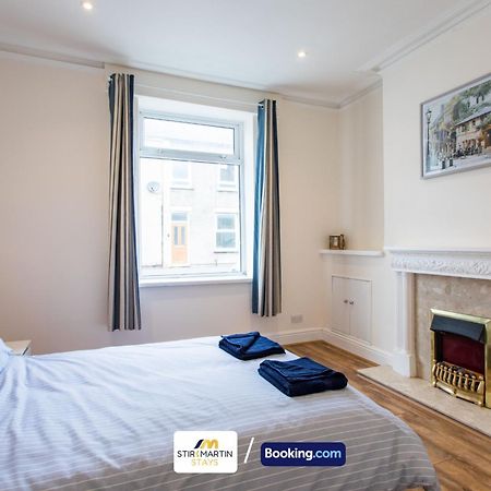2 Bed Apartment By Stirkmartin Stays Short Lets & Serviced Accommodation Cardiff With Free Parking & 7Mins To City Centre Extérieur photo